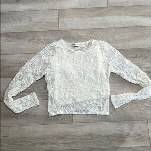 Super cute/Chic White Lace Blouse by Hollister !